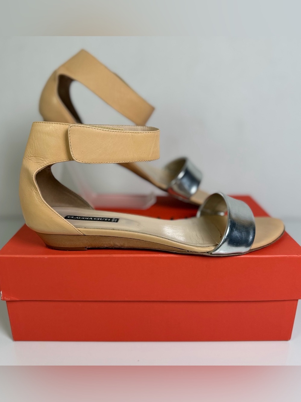 Claudia Ciuti Petra Women 10M Silver Metallic Leather Ankle Strap Sandals Italy